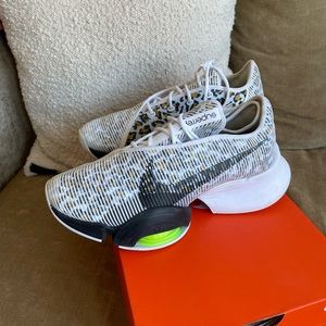 Nike Women's Air Zoom Superrep 2